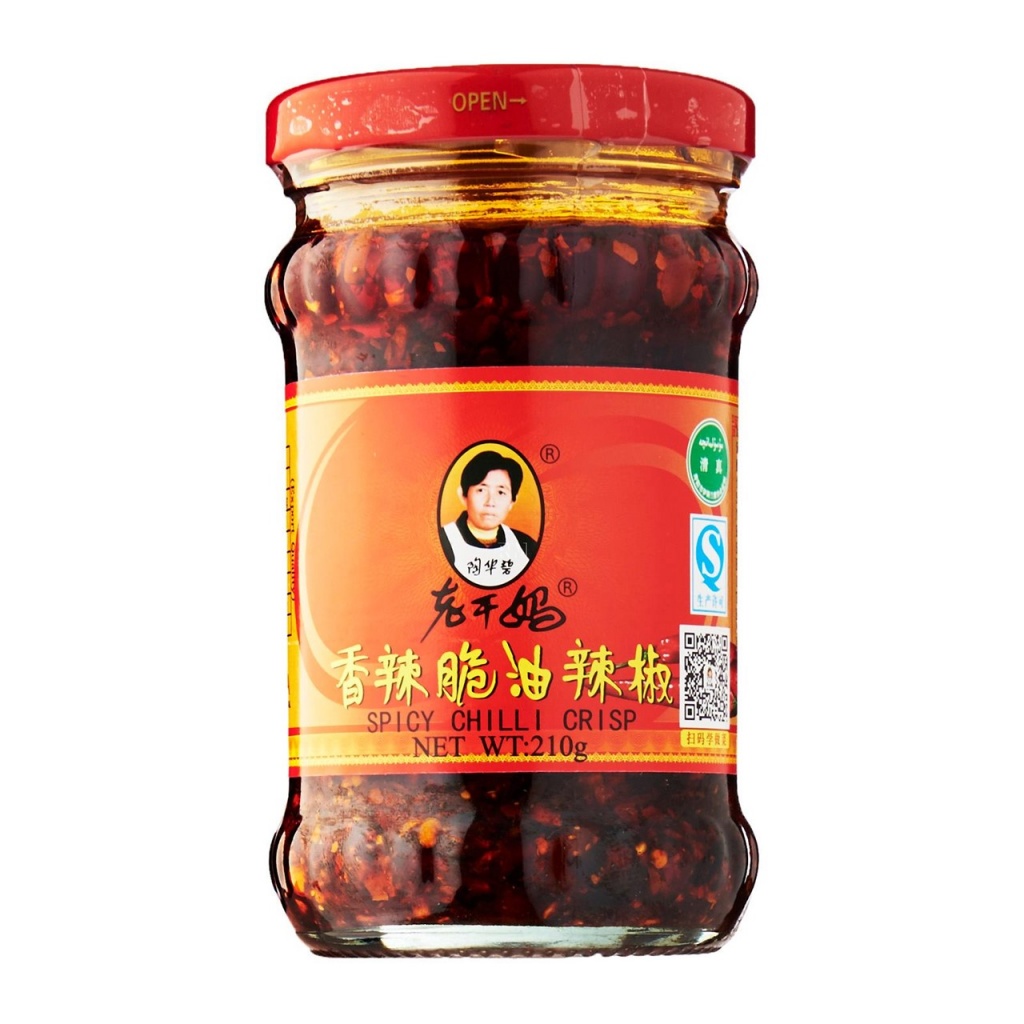 Соус "Острый соус с хрустящим перцем чили", Lao Gan Ma, 210 гр