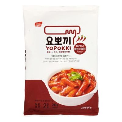 Рисовые клецки (топокки) с острым пряным соусом "Hot & Spicy Topokki" 240г, Корея
